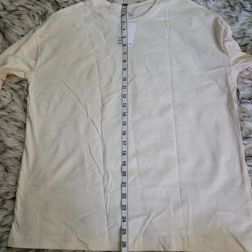 DIVIDED cream oversized long-sleeved top small - Picture 4 of 8